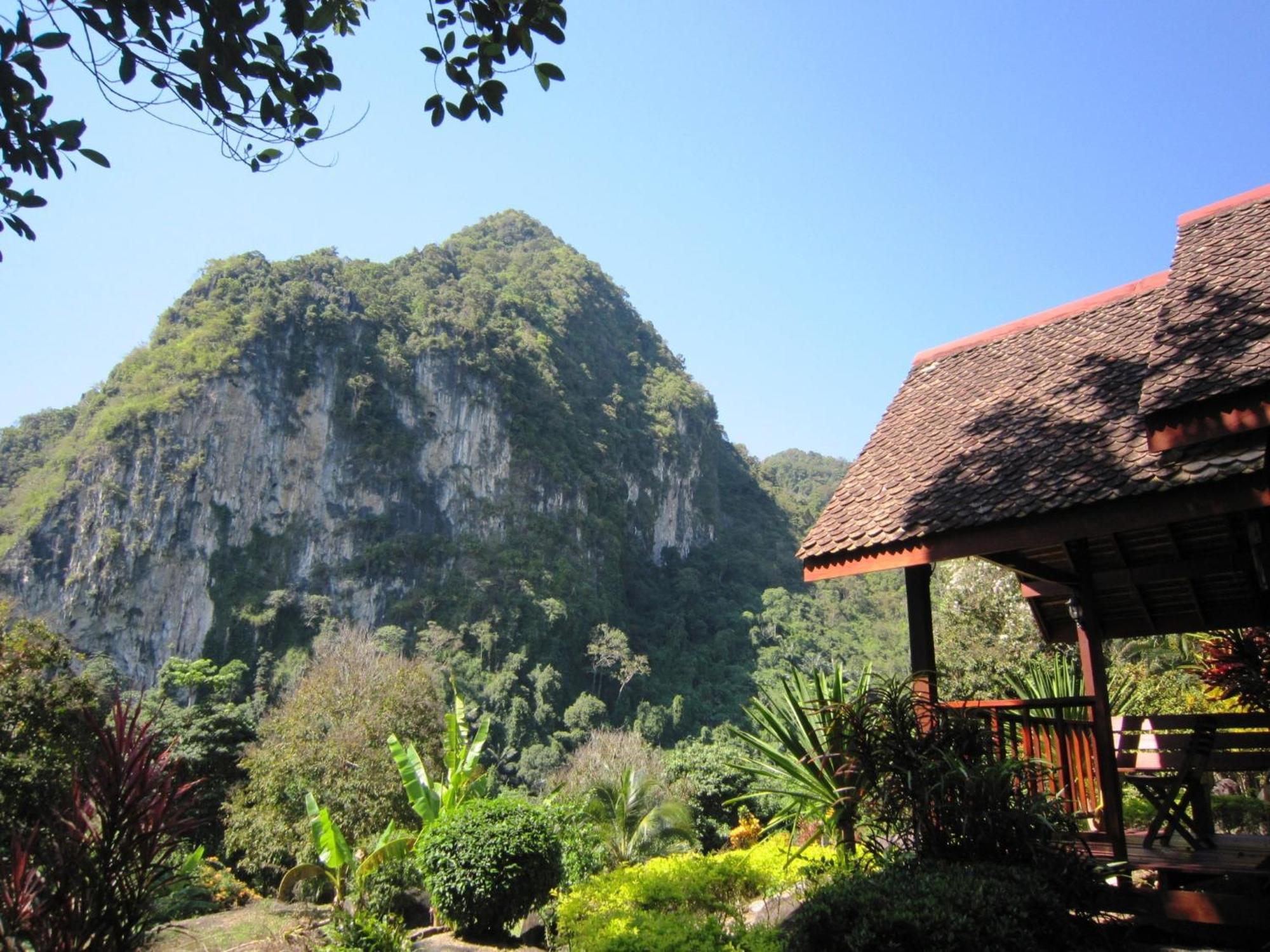 Phanom Bencha Mountain Resort Krabi town Exterior foto